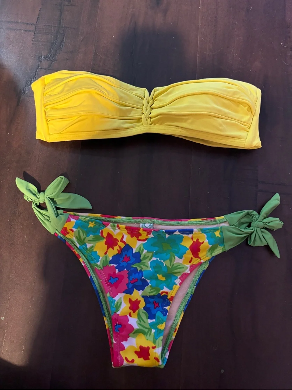 La Blanca Yellow Bandeau Top & retro Floral Tie-Side Bikini Bottom size 4,m